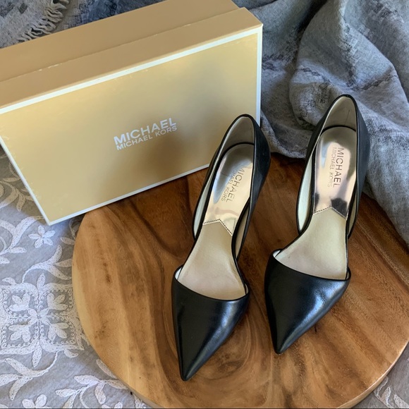 Michael Kors Women's Black Leather 4inch Heels - Picture 6 of 8